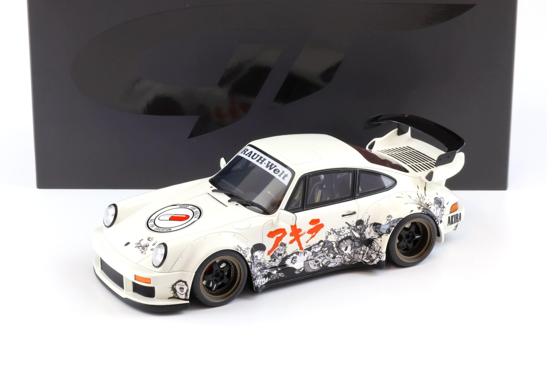 1:18 GT Spirit GT508 Porsche 911 RWB Rauh-Welt Akira 2024 Glacier white