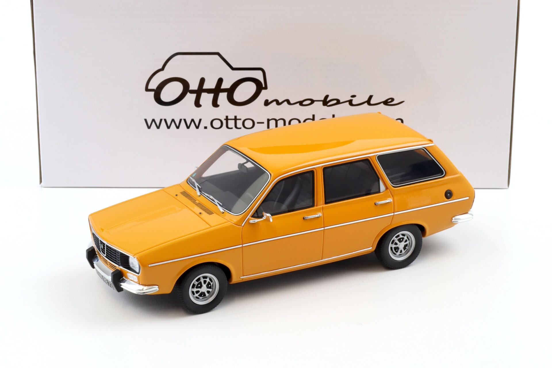 ID 100173 orig 1.jpg 1:18 OTTO mobile OT1139 Renault 12 TS Break Andalou orange 1975