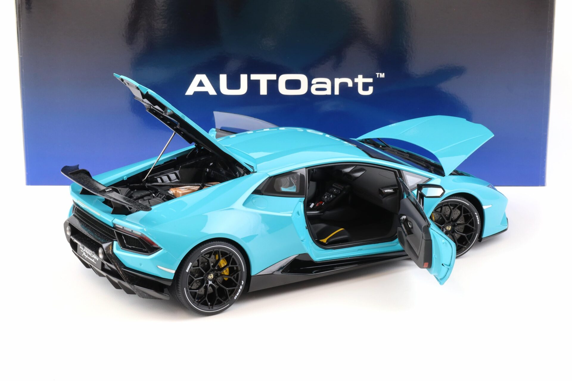 1:12 AUTOart Lamborghini Huracan Performante 2017 Blu Glauco/ solid blue 12077
