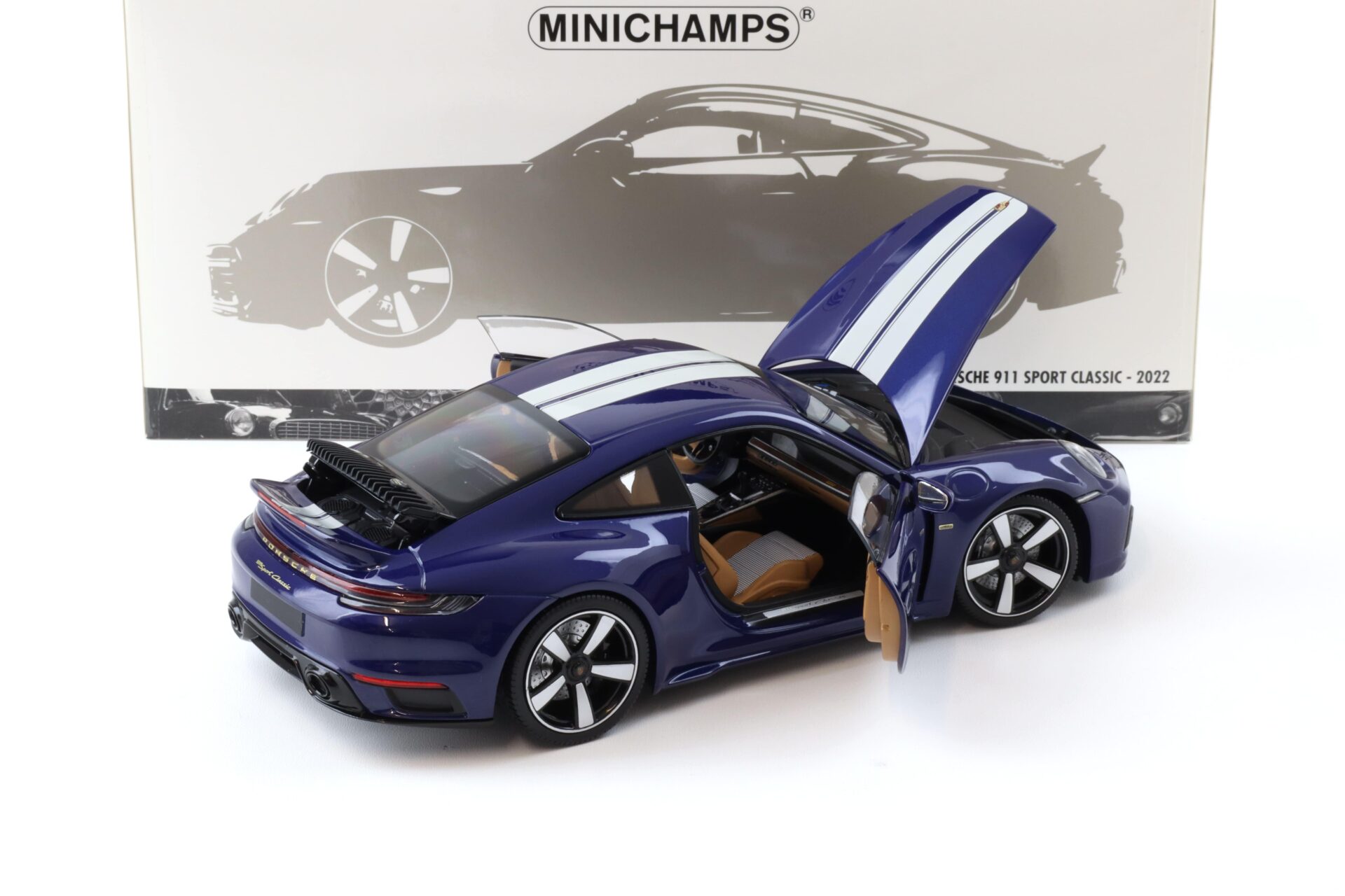 1:18 Minichamps Porsche 911 992 Sport Classic Coupe 2022 blue metallic