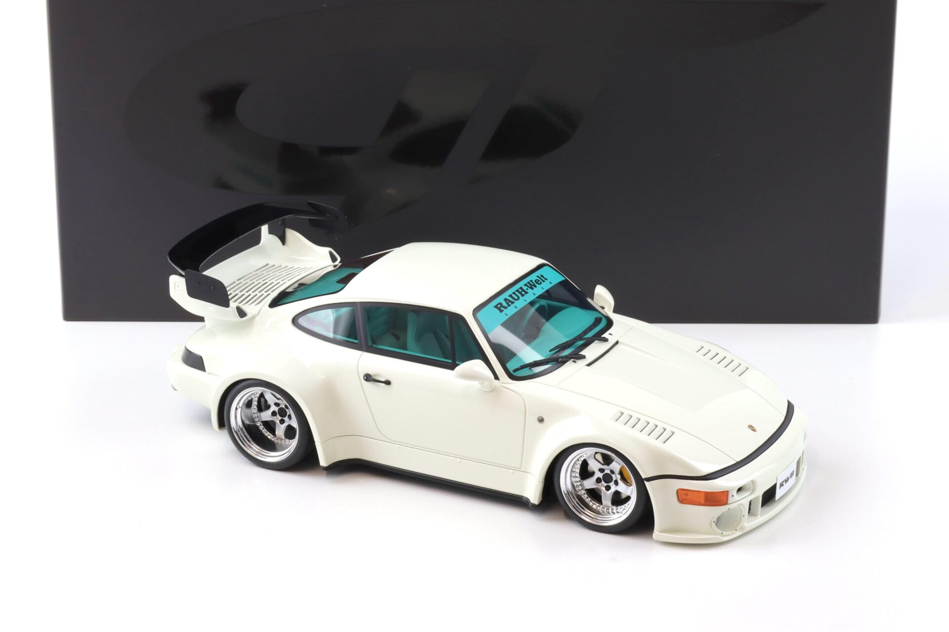 1:18 GT Spirit GT506 Porsche 911 (964) RWB RWBA Rauh-Welt Grand Prix white 2023