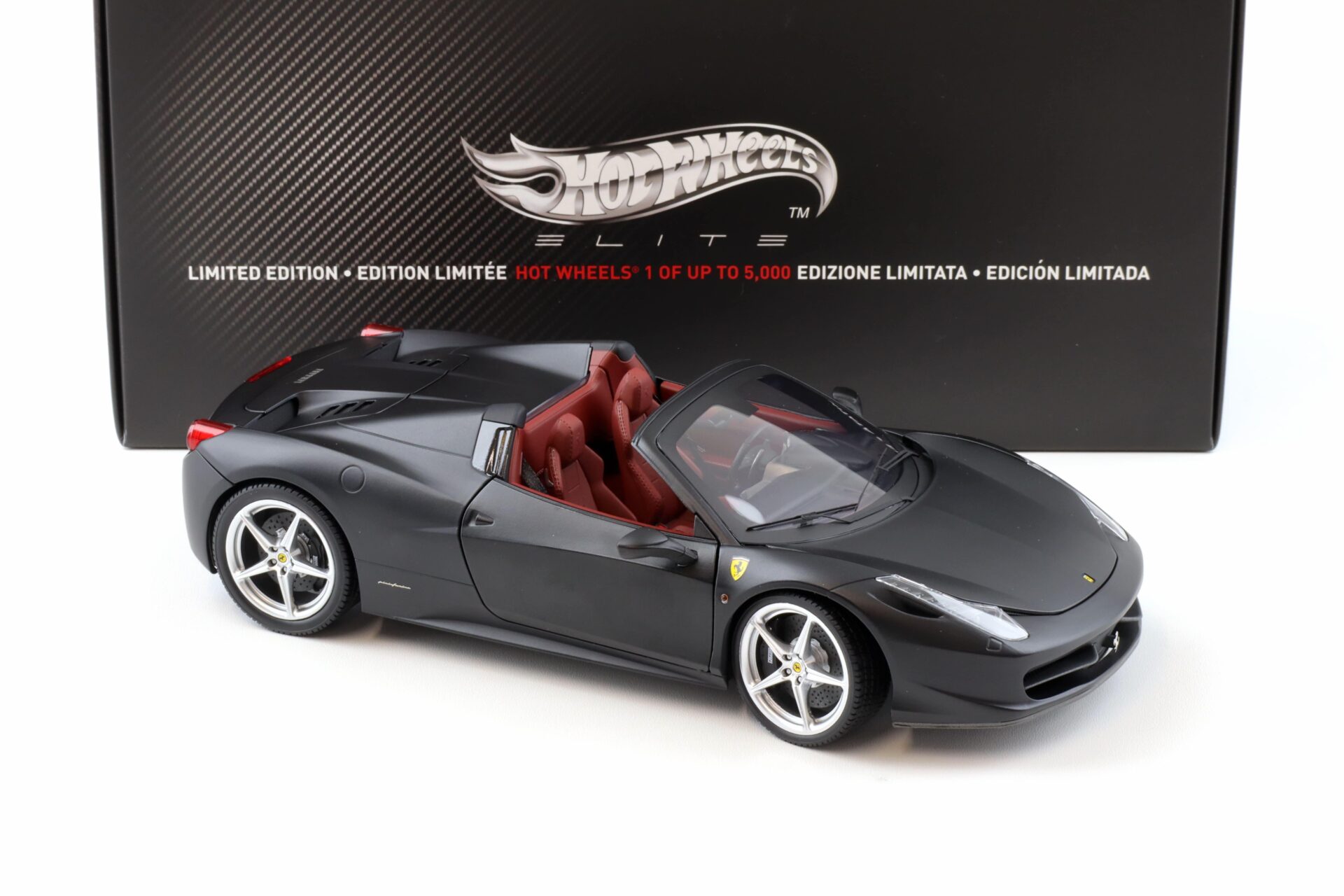 1:18 Hot Wheels Elite Ferrari 458 Spider matt black 2011
