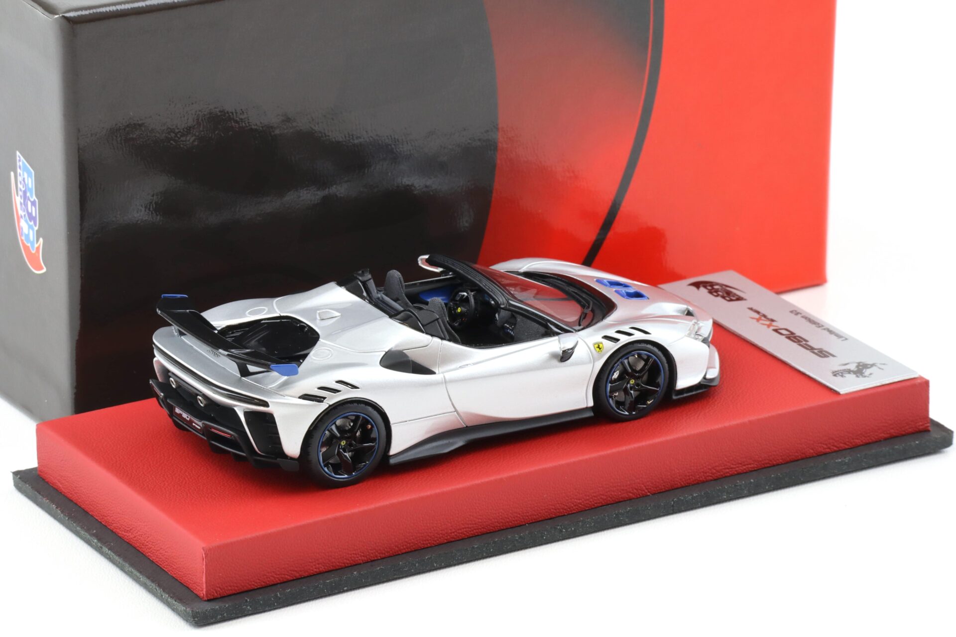 1:43 BBR Ferrari SF90XX Spider Argento Nurburgring with leather base - Limited 3 pcs.