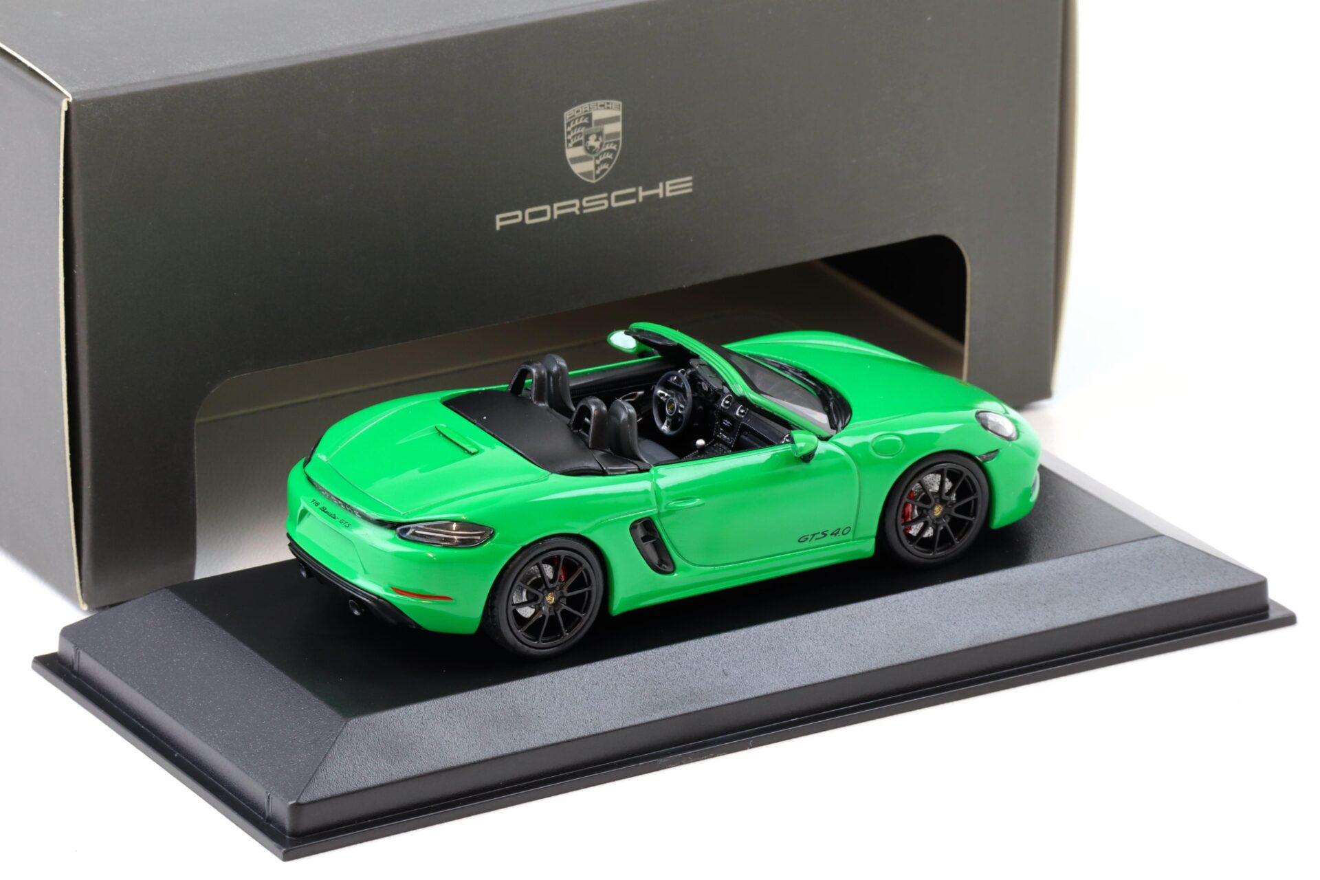 1:43 Minichamps Porsche 718 Boxster GTS 4.0 python green WAP DEALER