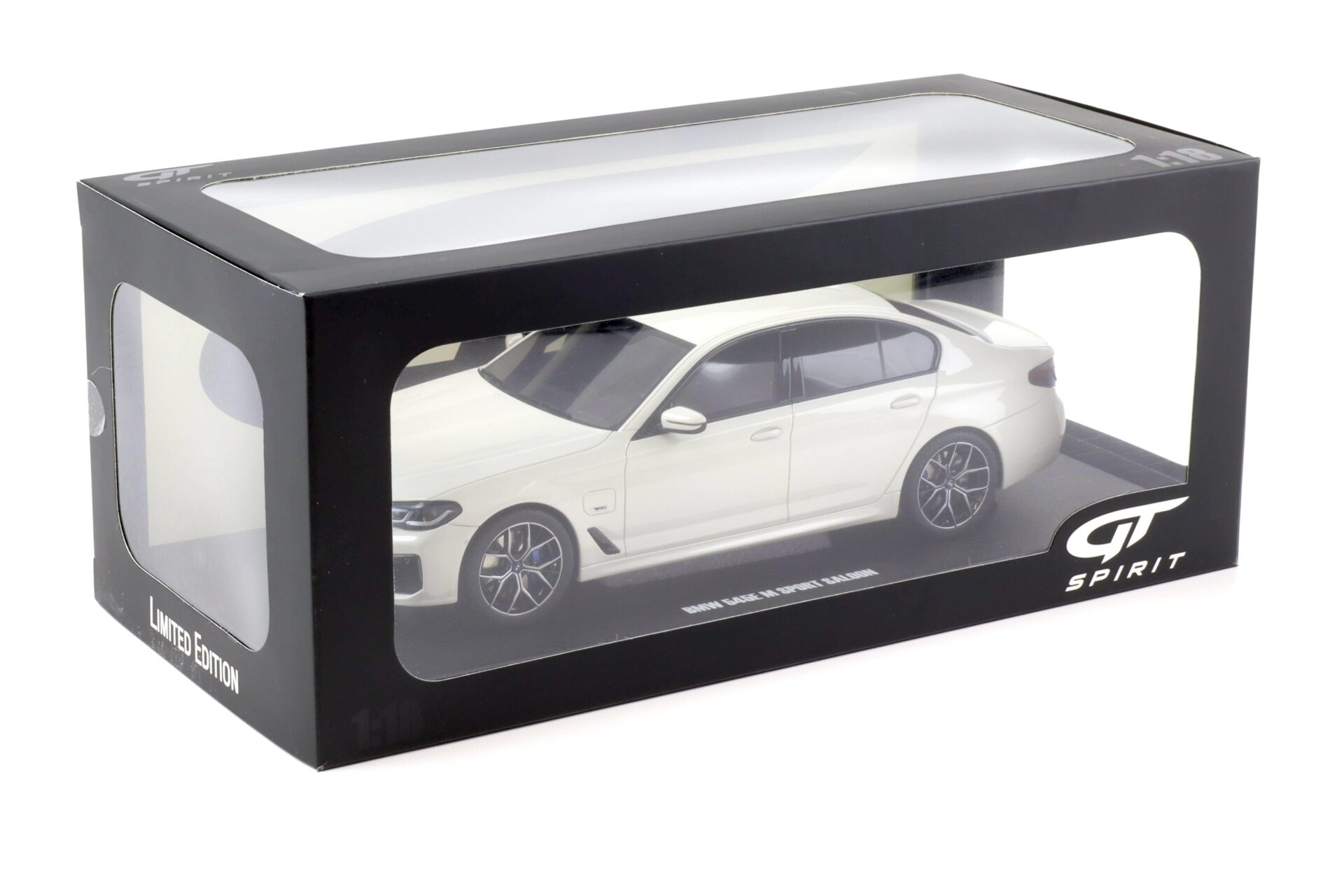 1:18 GT Spirit GT496 BMW 5 Series G30 545E xDrive Limousine M-Sport Alpine white 2023