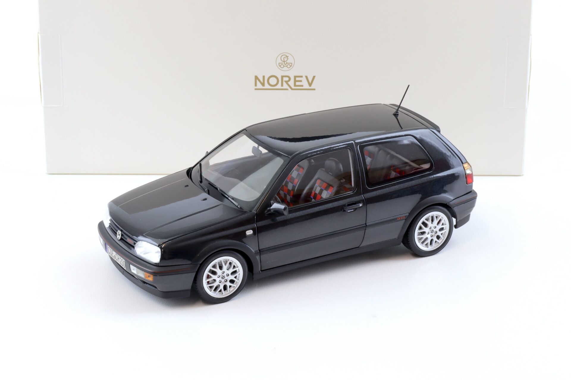 1:18 Norev VW Golf 3 III GTI 1996 "20 years Anniversary Edition" black metallic 188415