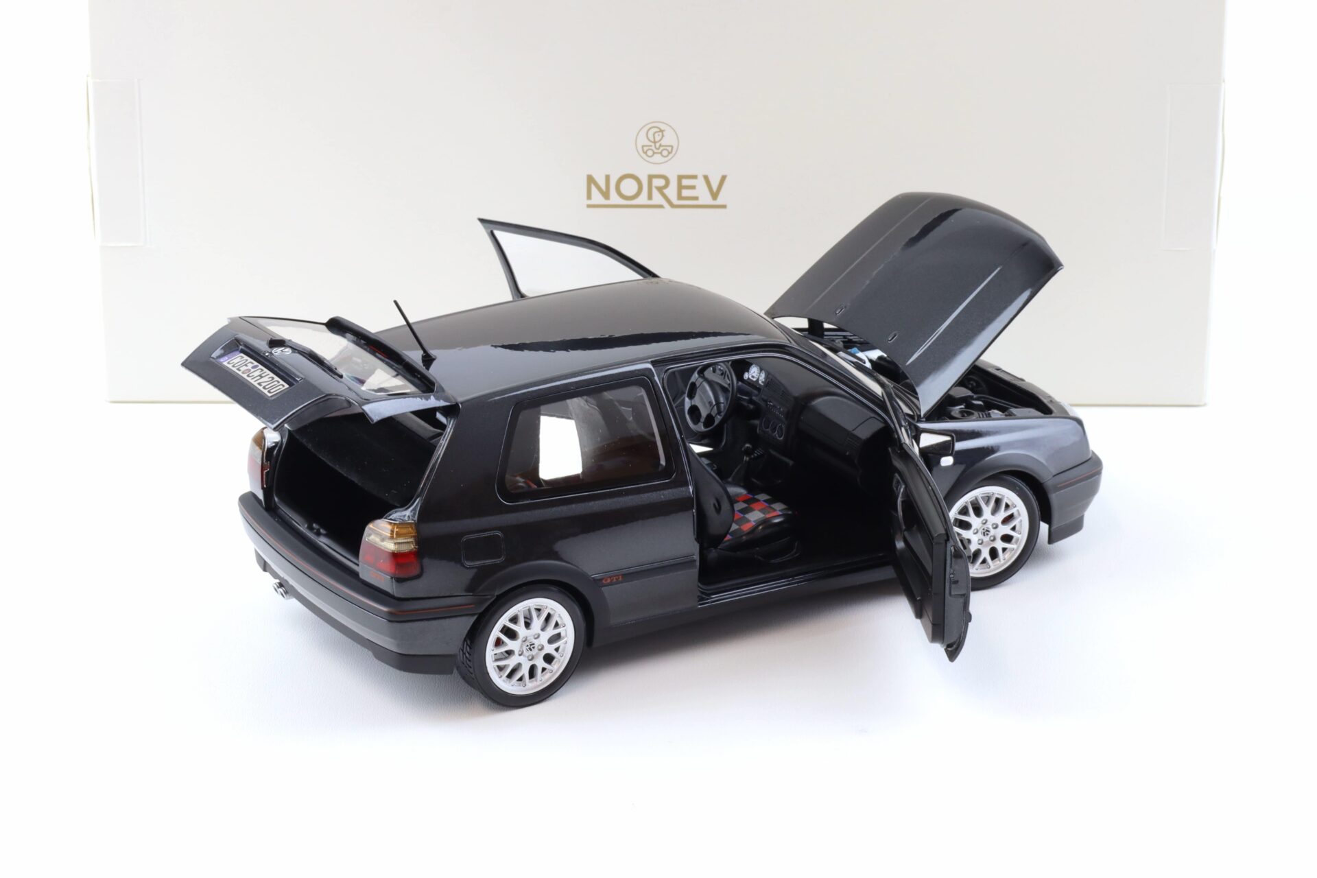1:18 Norev VW Golf 3 III GTI 1996 "20 years Anniversary Edition" black metallic 188415