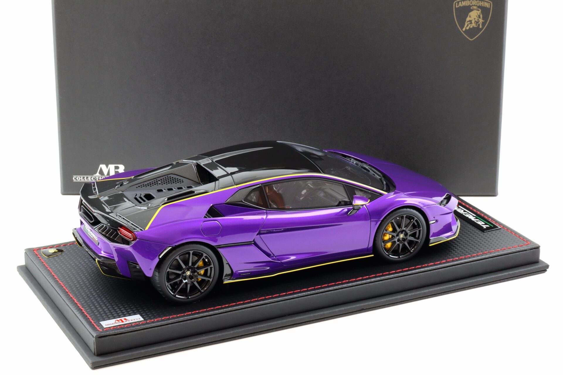 1:18 MR Collection Lamborghini Temerario Allege Package Viola Pasifae - Limited 99 pcs.