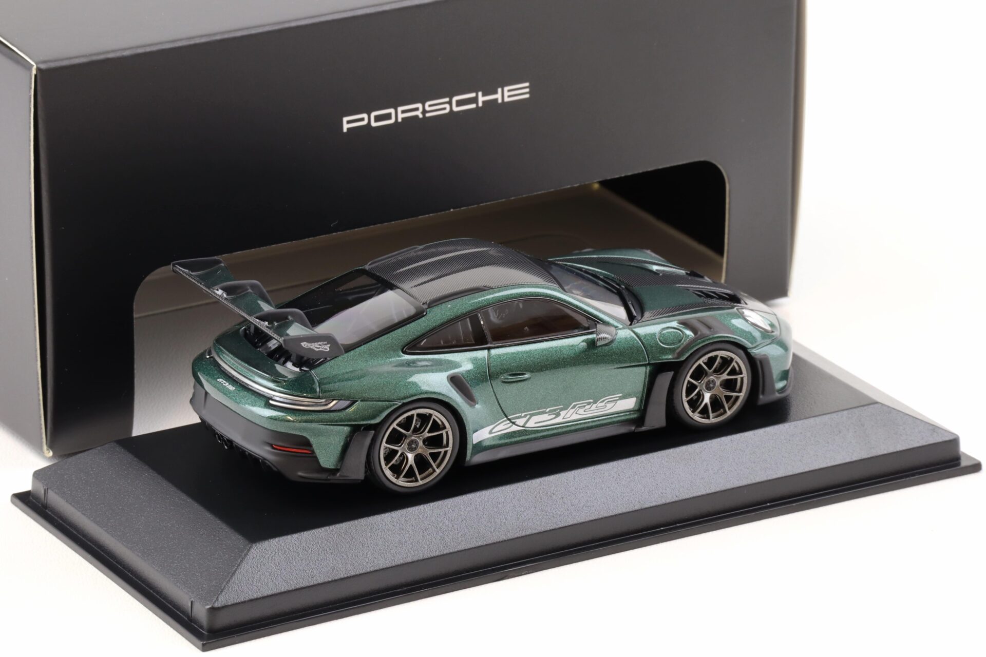1:43 Minichamps Porsche 911 992 GT3 RS Weissach Package Racing green WAP DEALER