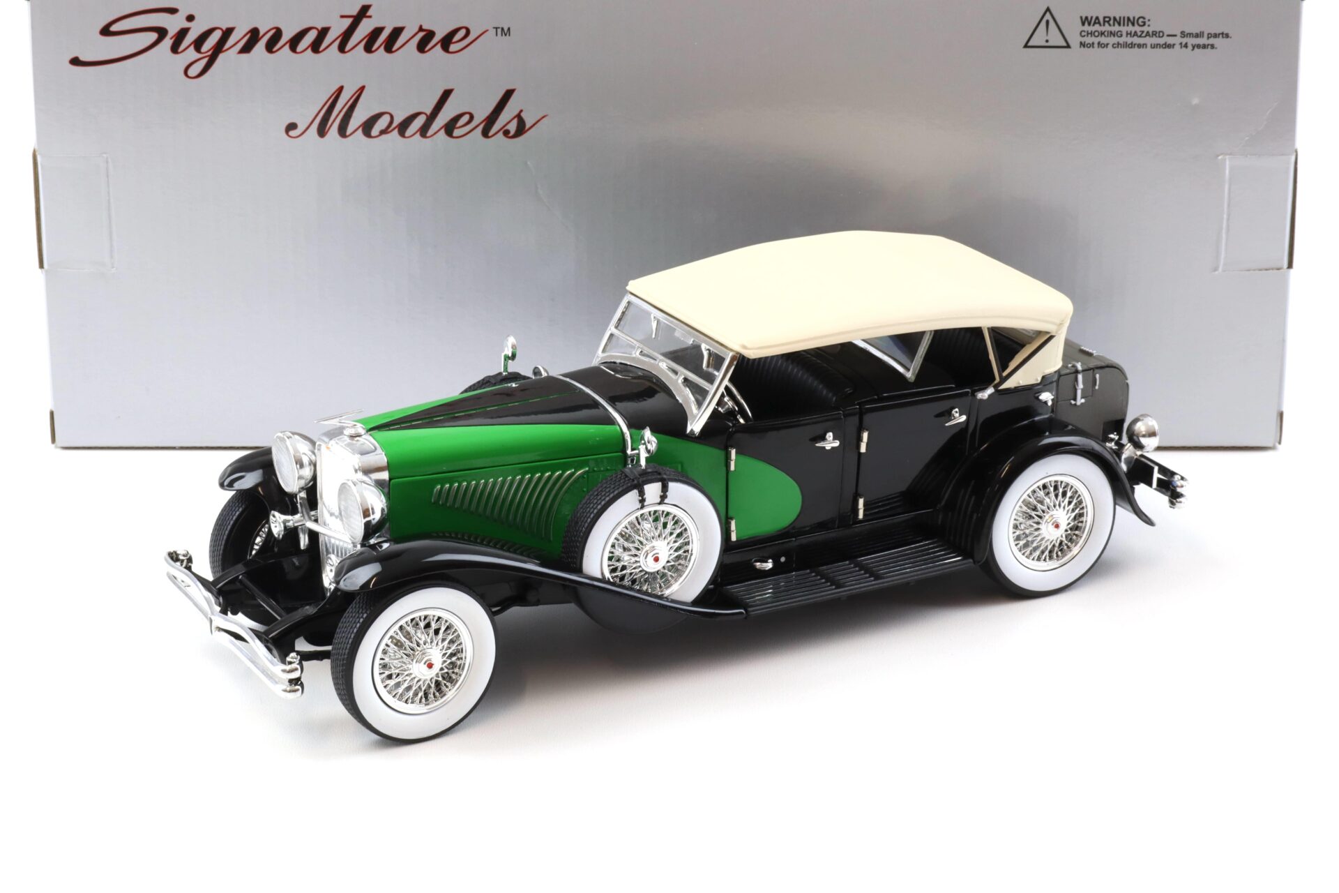 1:18 Signature Models 1934 Duesenberg black/ green