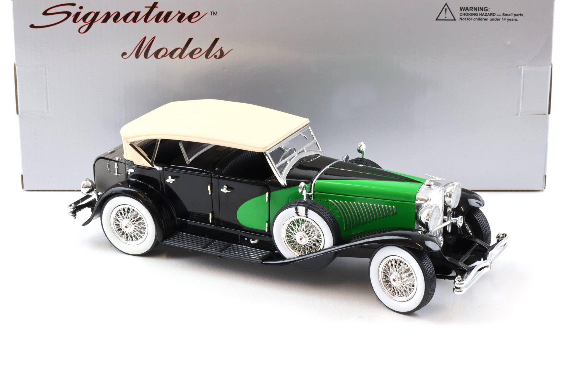 1:18 Signature Models 1934 Duesenberg black/ green