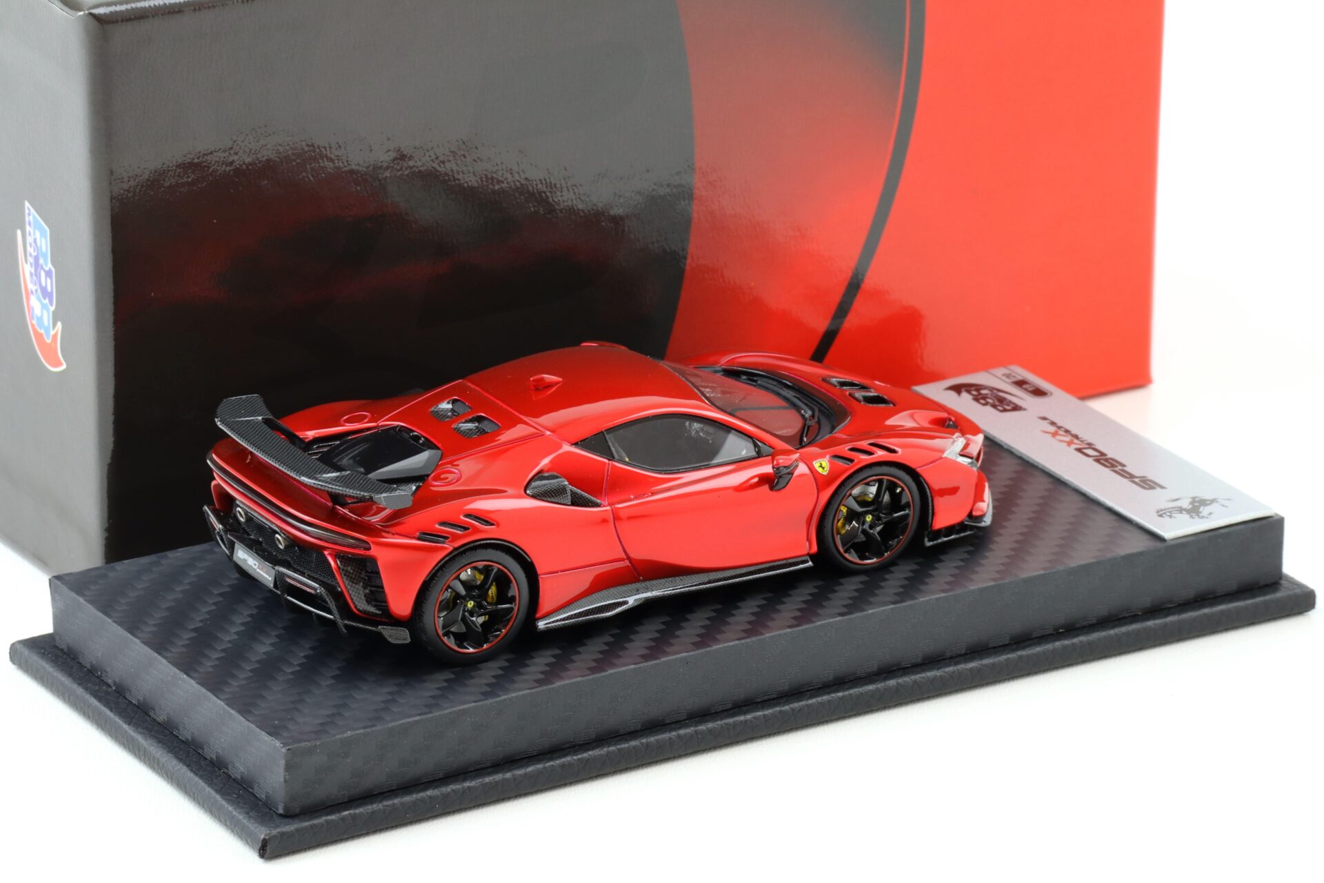 1:43 BBR Ferrari SF90XX Enzo red metallic with Carbon base - Limited 20 pcs.