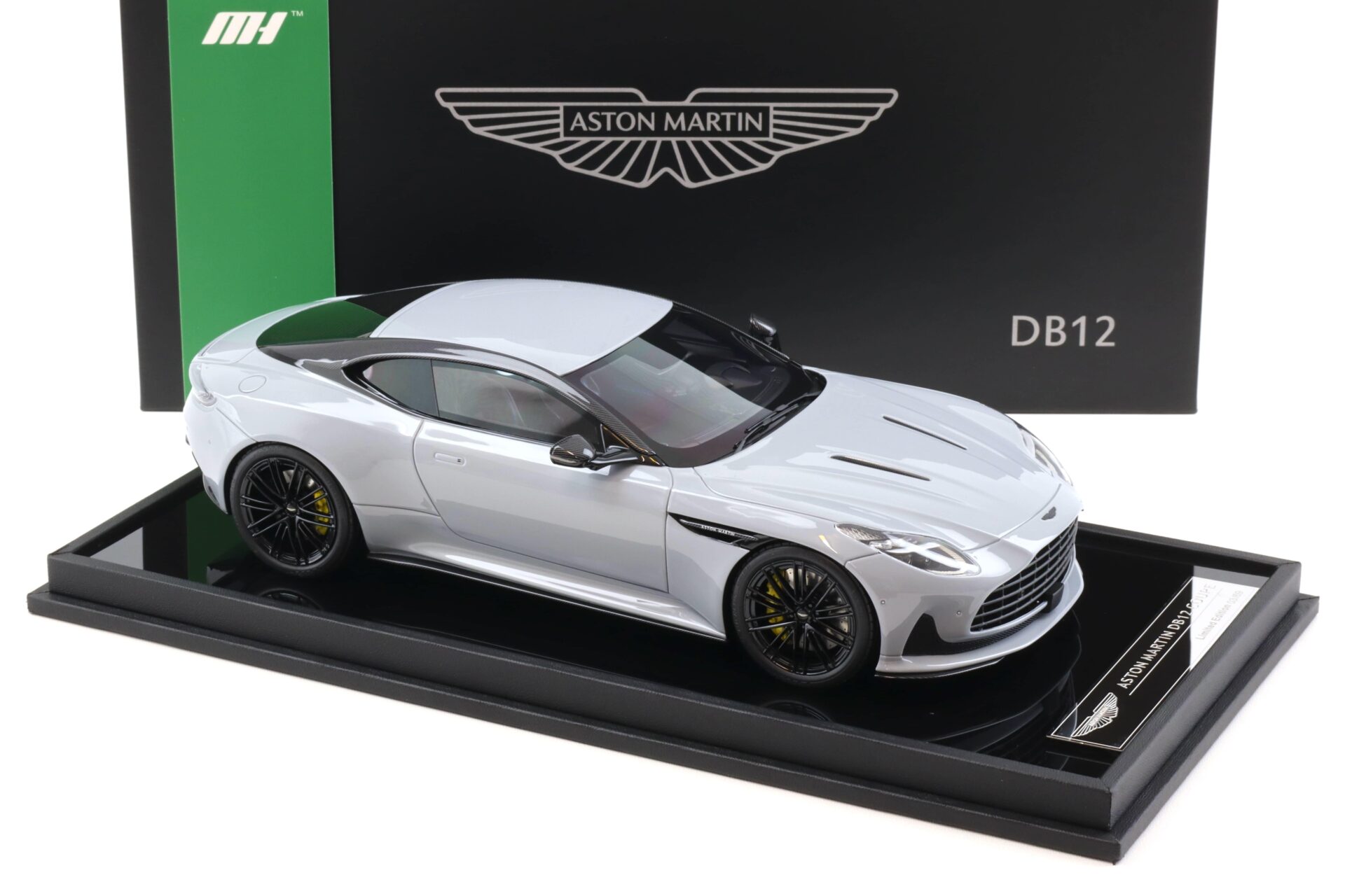 1:18 Motorhelix Aston Martin DB12 Coupe 2023 Nardo grey - Limited 69 pcs.