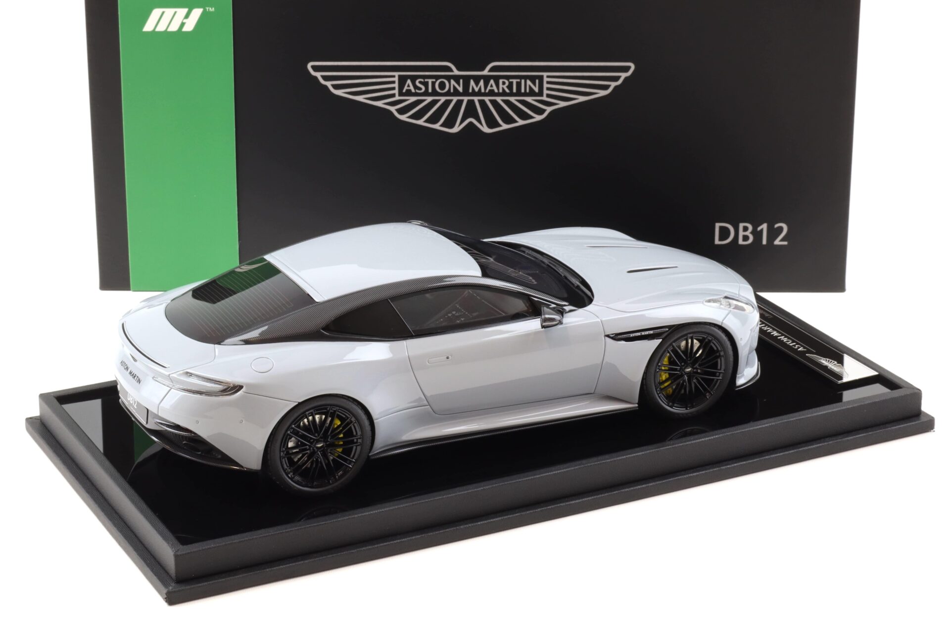 1:18 Motorhelix Aston Martin DB12 Coupe 2023 Nardo grey - Limited 69 pcs.