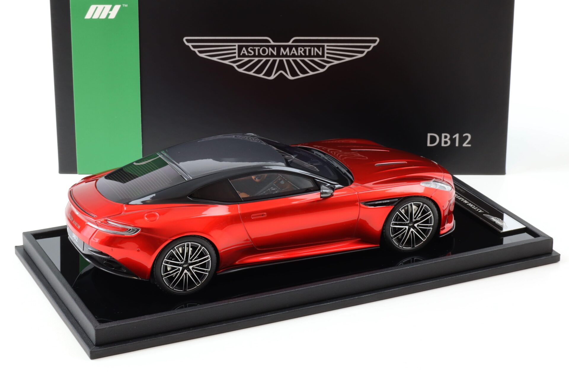 1:18 Motorhelix Aston Martin DB12 Coupe 2023 red metallic - Limited 69 pcs.