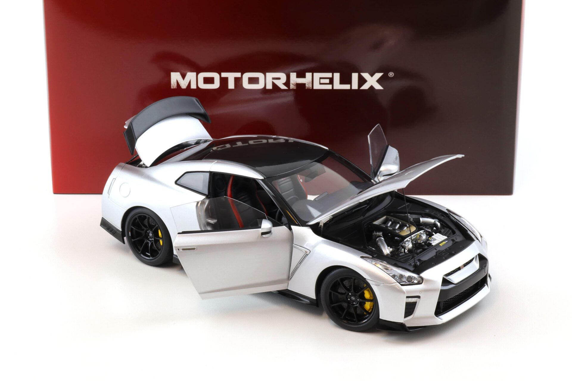 1:18 Motorhelix Nissan GT-R R35 Track Edition by NISMO T-Spec 2022 Ultimate Metal silver