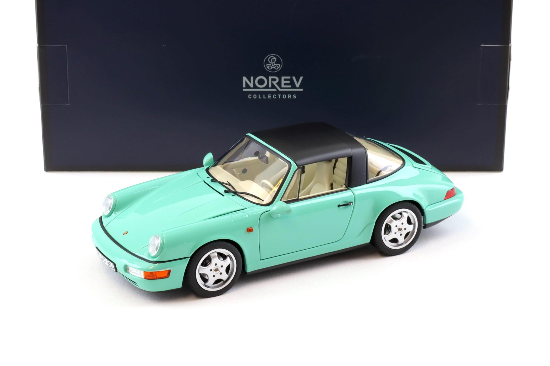 1:18 Norev Porsche 911 (964) Carrera 4 Targa 1991 mint green - Limited 200 pcs.
