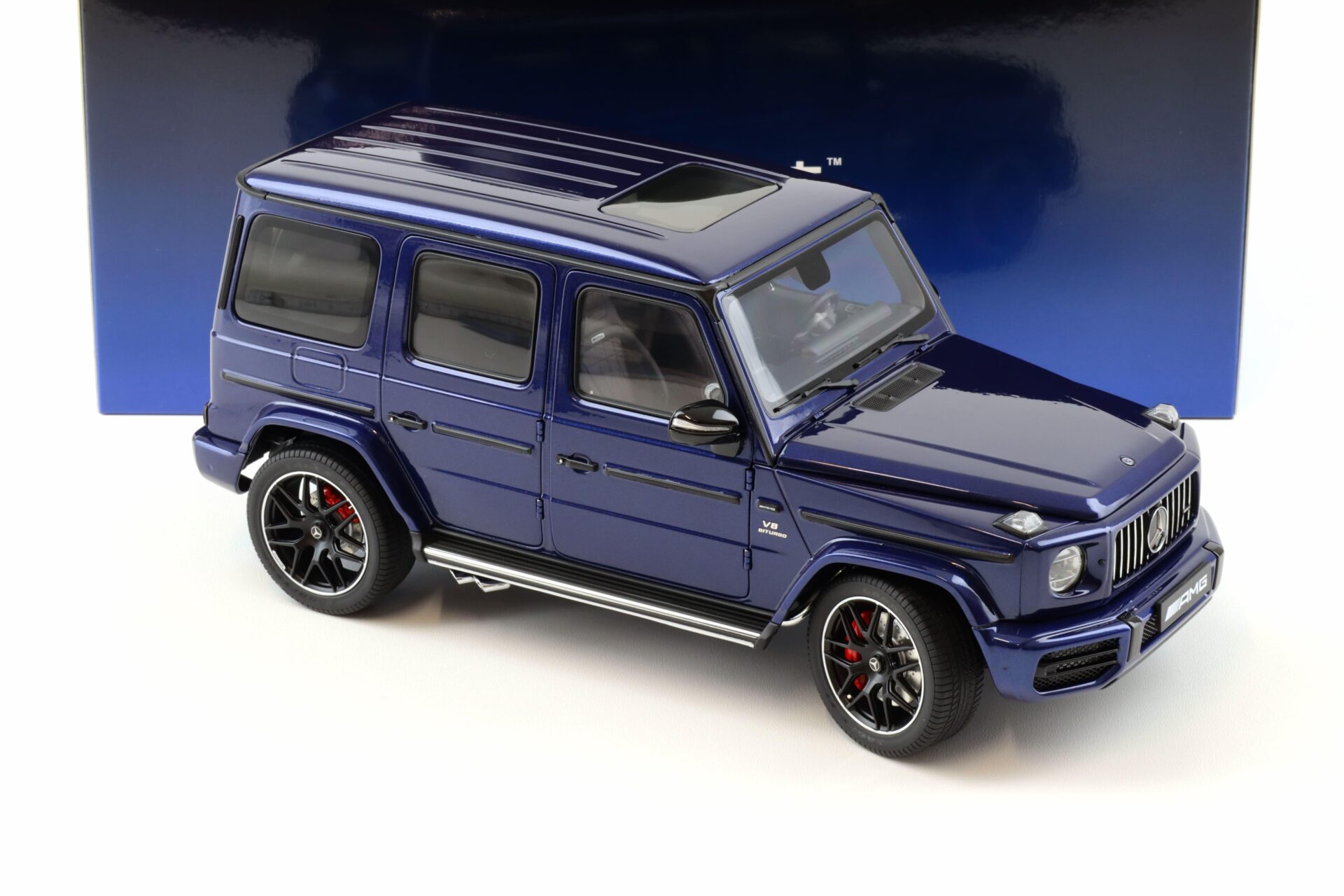 1:18 AUTOart Mercedes G63 AMG 2019 W463A Brilliant blue metallic