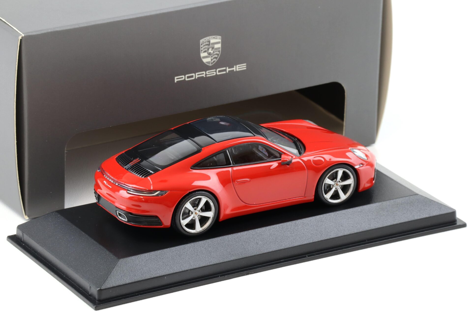 1:43 Minichamps Porsche 911 992 Carrera Coupe Indian red WAP DEALER
