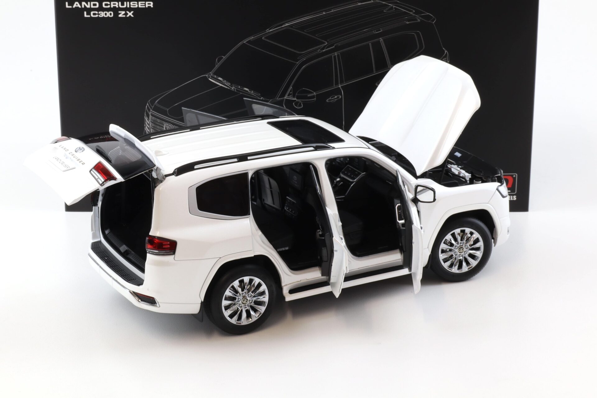 1:18 LCD Models Toyota Land Cruiser LC 300 ZX white LCD18013-ZX-WH