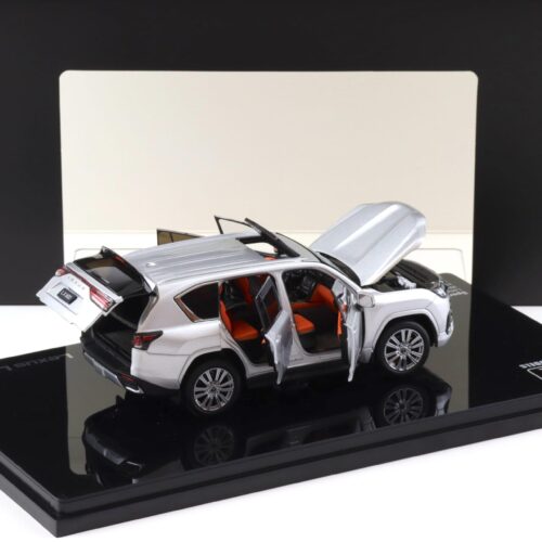 1:43 LCD Models Lexus LX600 SUV 2024 silver metallic LCD43013-SI