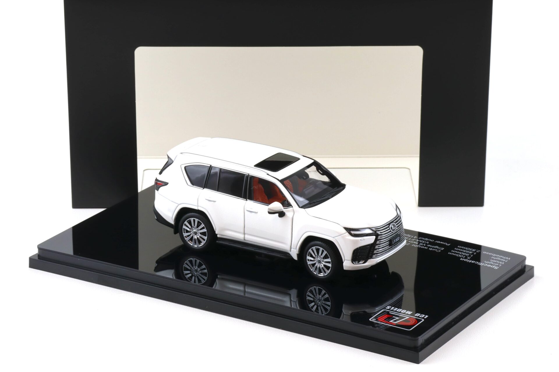 1:43 LCD Models Lexus LX600 SUV 2024 white metallic LCD43013-WH