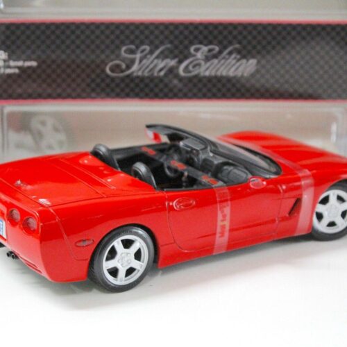 1:18 Maisto Chevrolet Corvette C5 Convertible red 1998 - Image 3