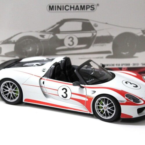 1:18 Minichamps Porsche 918 Spyder `Weissach Package` Salzburg white