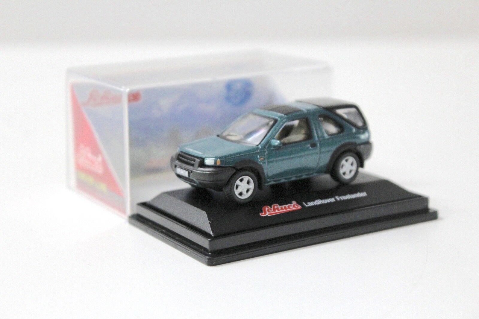 ID 32486 orig.jpg 1:72 Schuco () Land Rover Freelander darkgreen