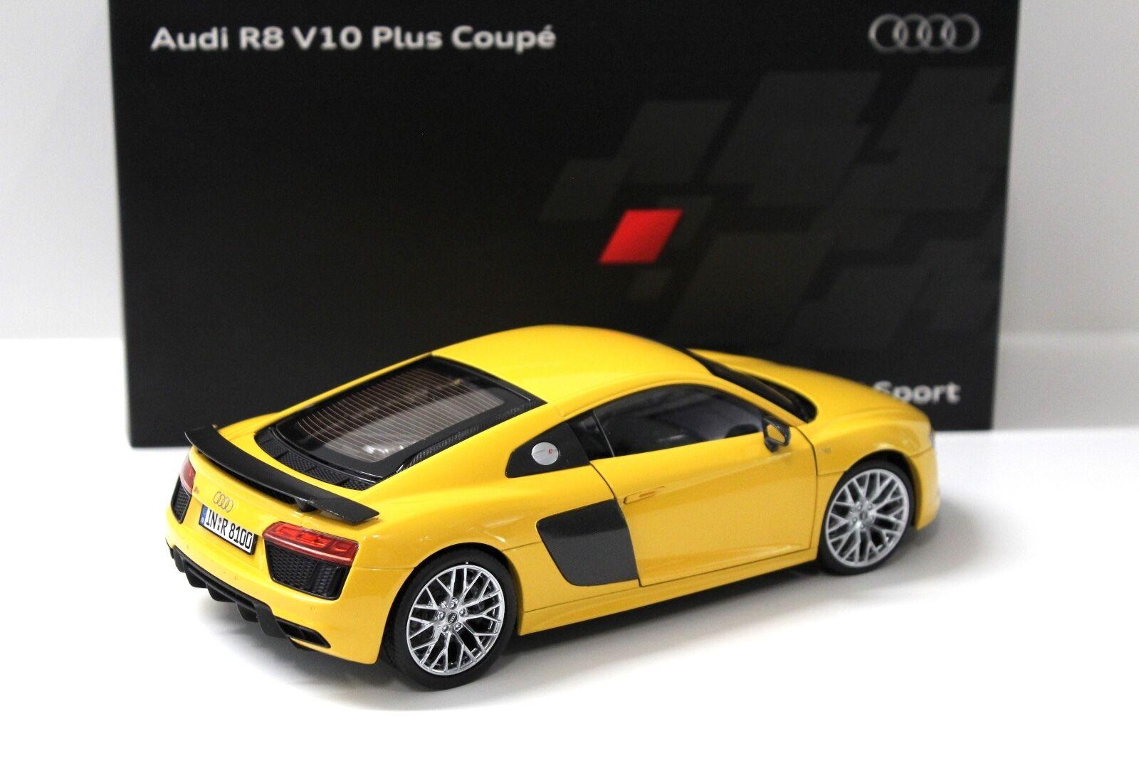 1:18 iScale Audi R8 V10 Plus Coupe yellow DEALER VERSION