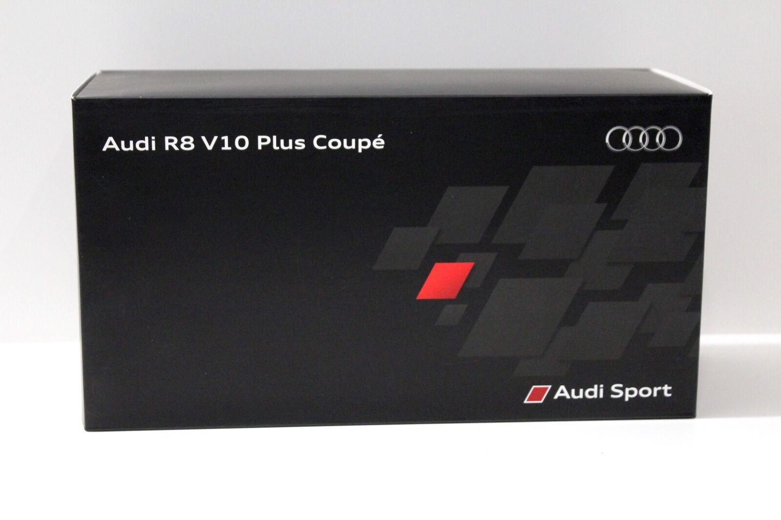 1:18 iScale Audi R8 V10 Plus Coupe yellow DEALER VERSION