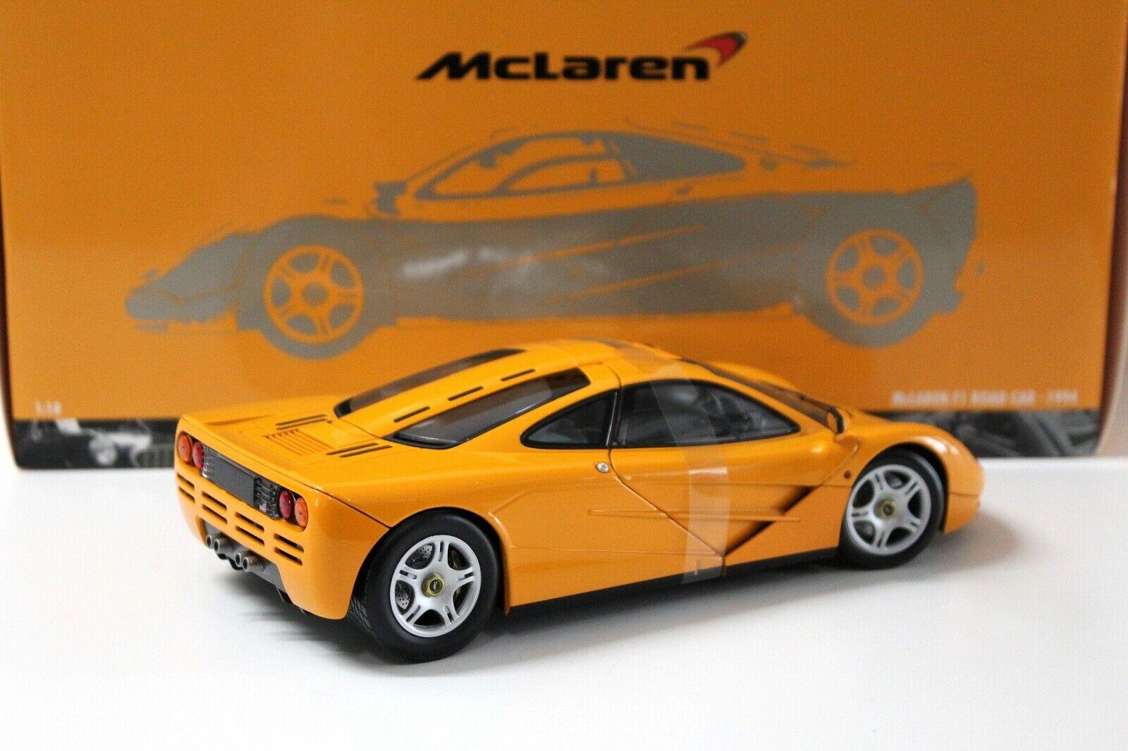1:18 Minichamps McLaren F1 Road Car 1994 orange