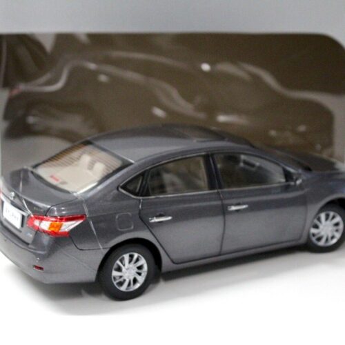 1:18 Paudi Model Nissan Sentra (Sylphy) Sedan grey DEALER VERSION