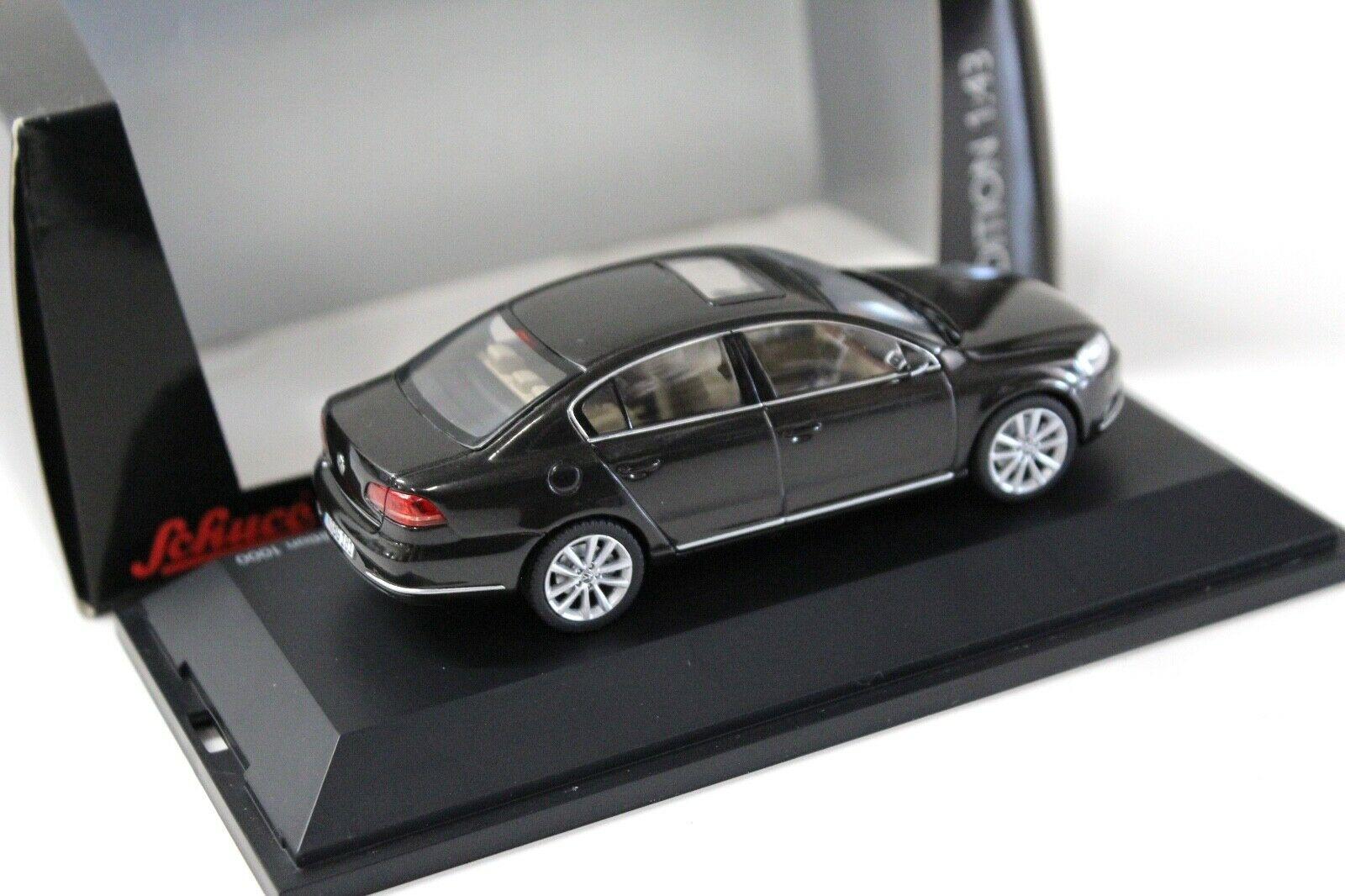 1:43 Schuco VW Passat B7 Limousine Graphit grey