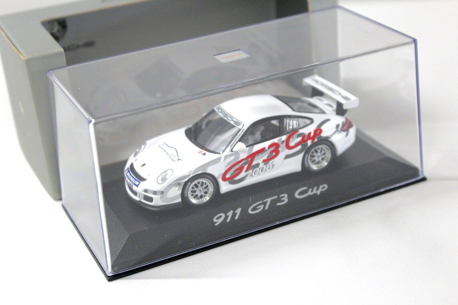 1:43 Minichamps Porsche 911 GT3 CUP Präsentation 2006 DEALER VERSION
