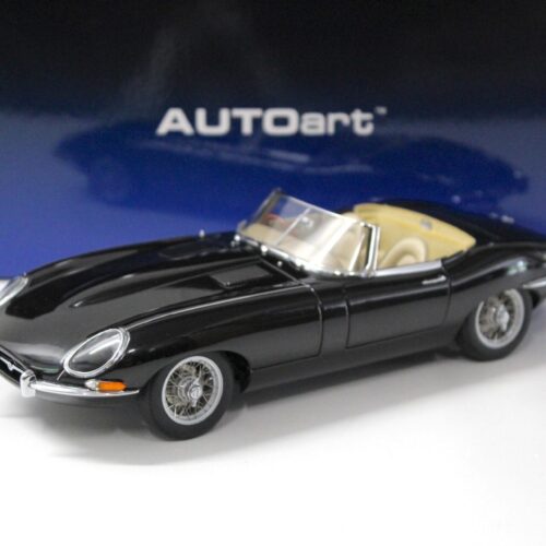1:18 AUTOart Jaguar E-Type Roadster Series I 3.8 black