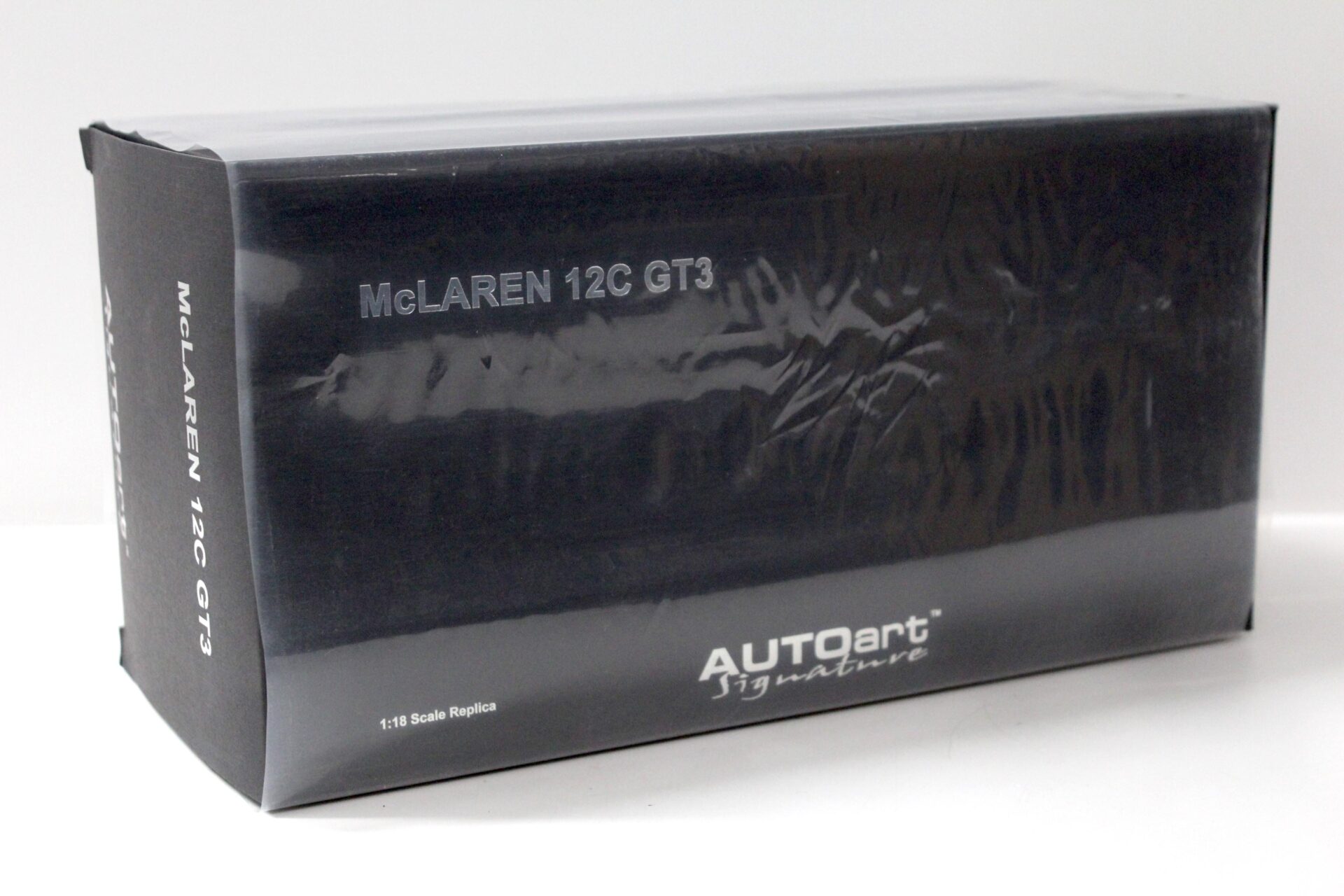 1:18 AUTOart McLAREN 12C GT3 Coupe Azure blue 2011