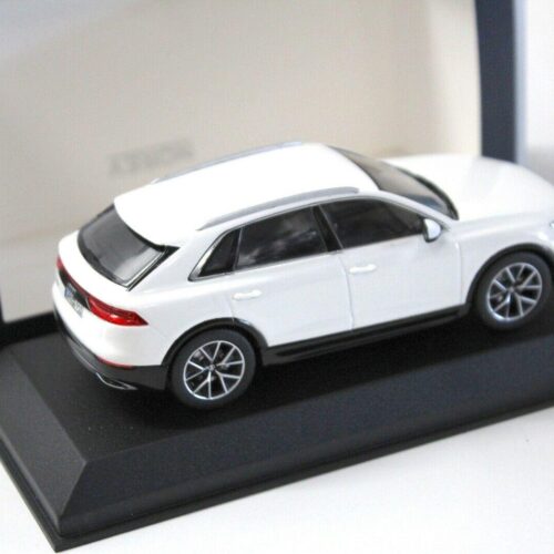 1:43 Norev Audi Q8 SUV 2018 white