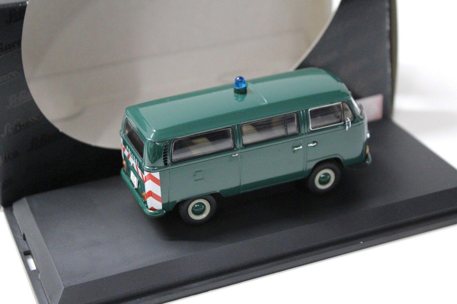 1:43 Schuco Volkswagen VW T2a Bus "POLIZEI" dark green
