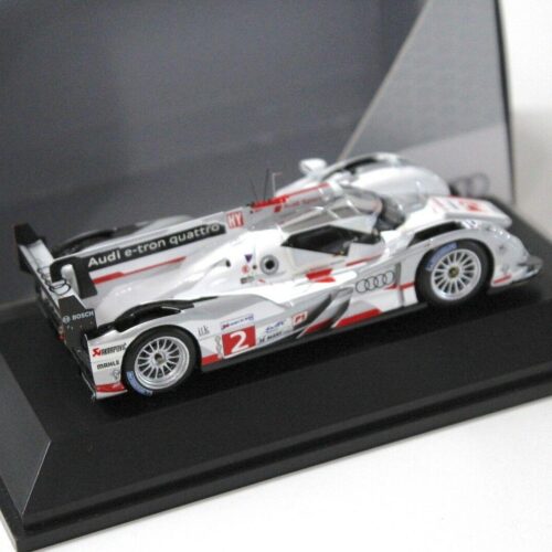1:43 Spark Audi R18 e-tron quattro LM 2012 #2 DEALER VERSION