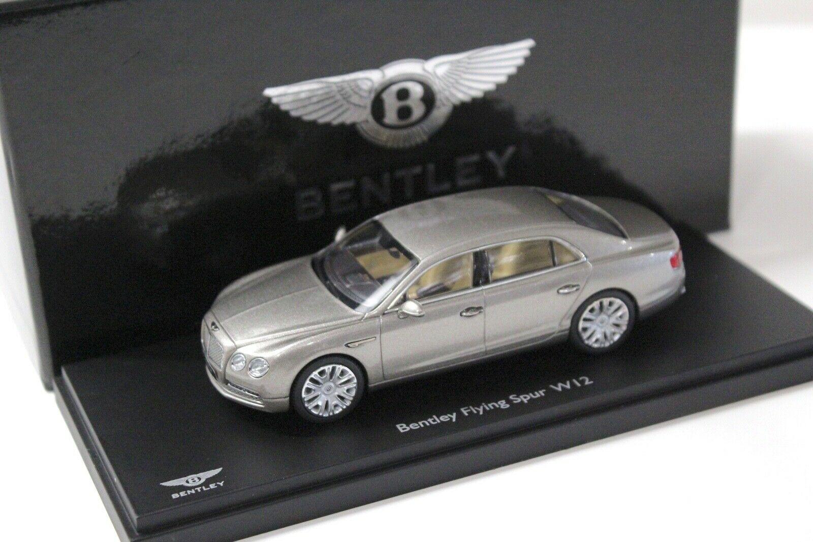 ID 35019 orig 1.jpg 1:43 Kyosho Bentley Flying Spur W12 pearlsilver DEALER VERSION