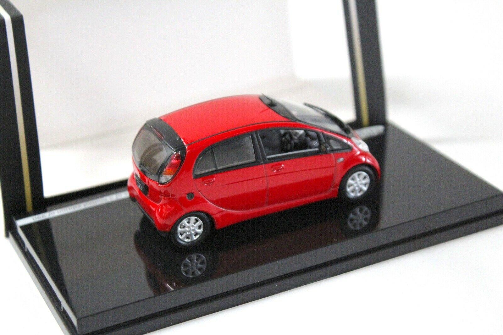 1:43 Vitesse Mitsubishi i red