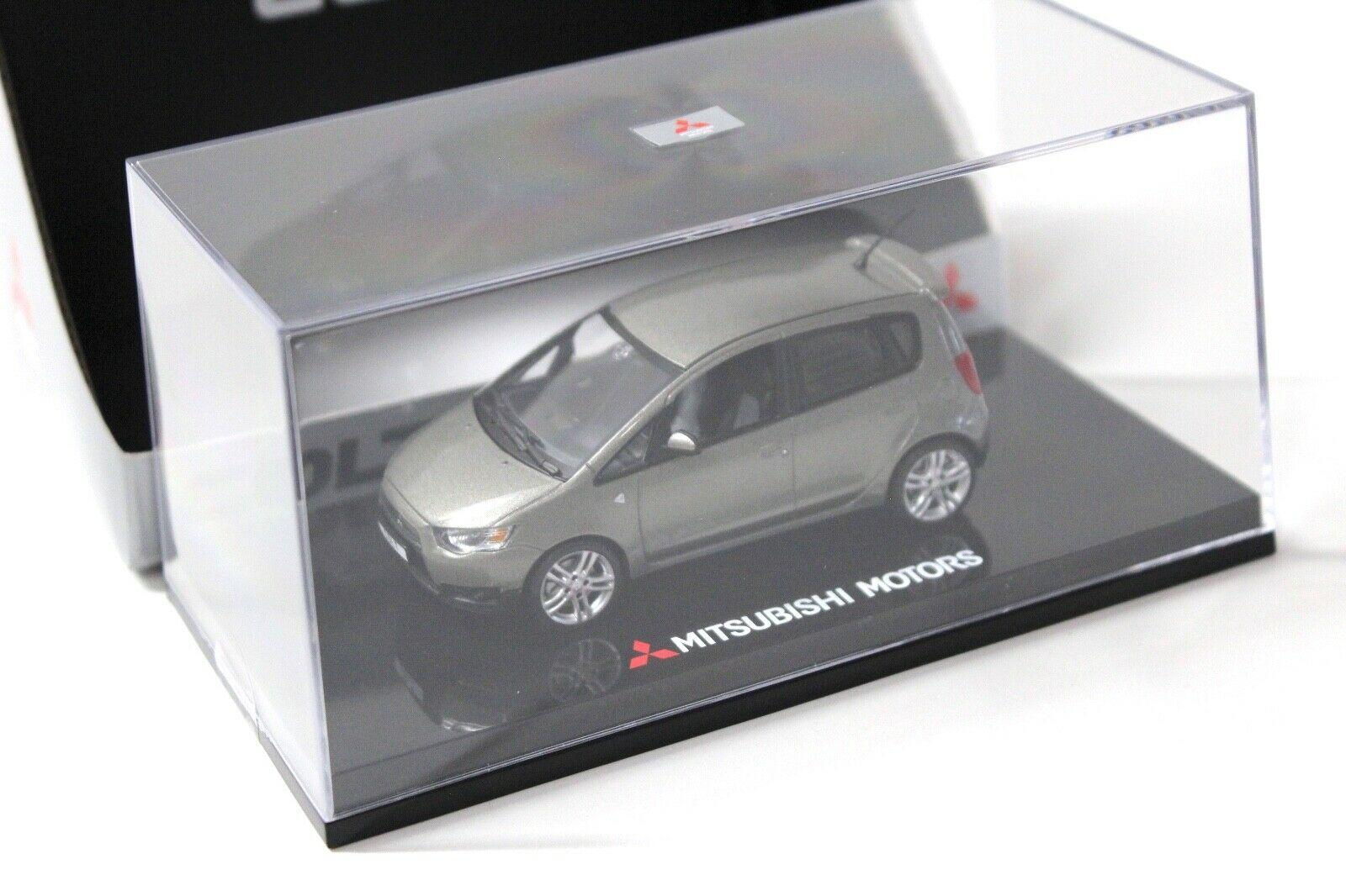 1:43 Vitesse Mitsubishi Colt 5-Doors Glamour grey DEALER VERSION