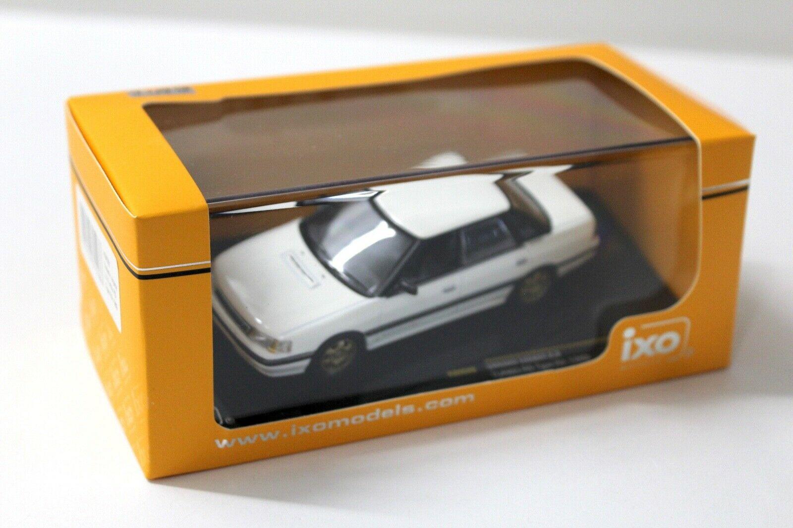 1:43 IXO Subaru Legacy 2.0 Turbo RS Type RA 1989 white