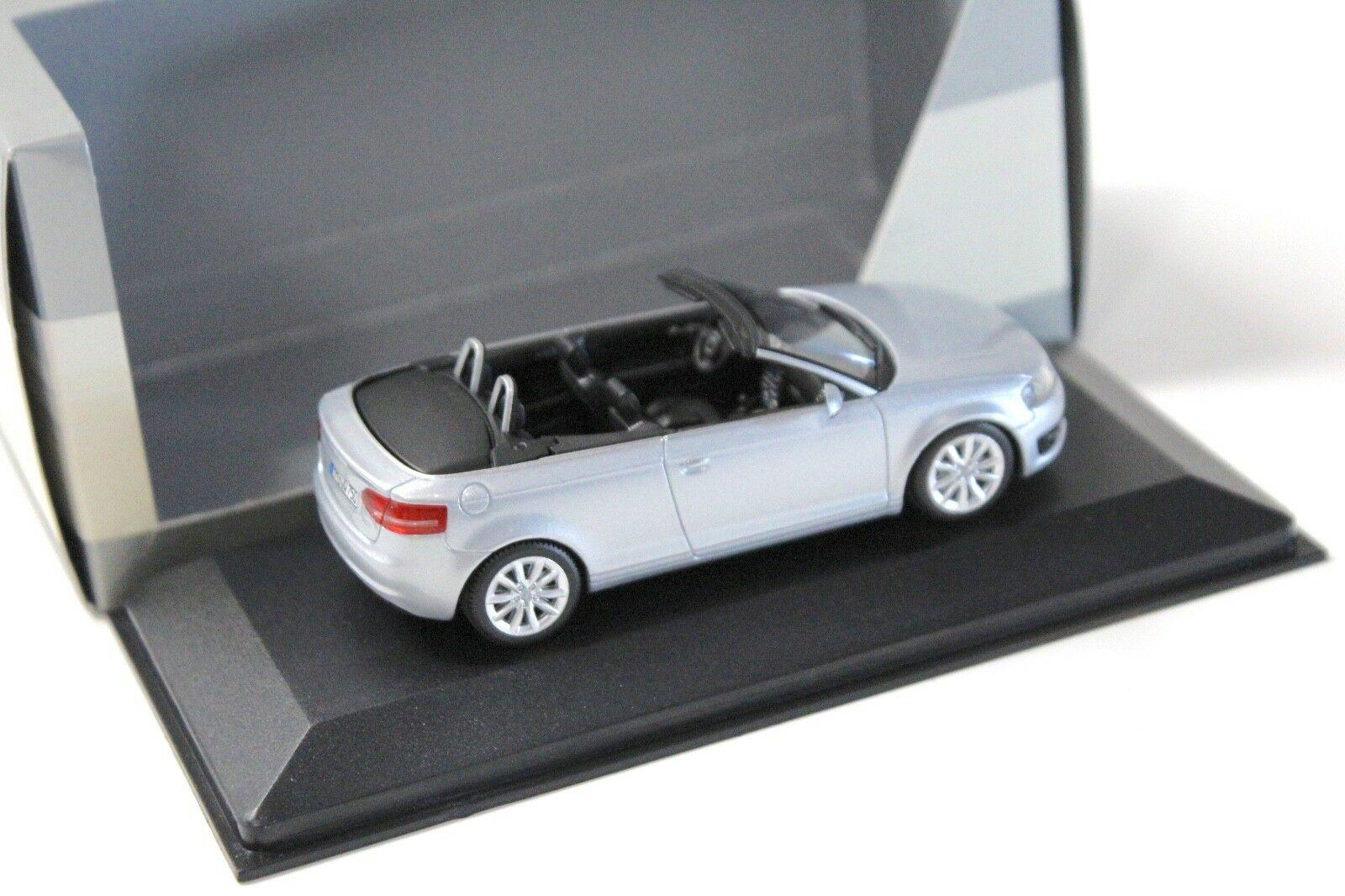 1:43 Minichamps Audi A3 Cabriolet Eis silver DEALER VERSION