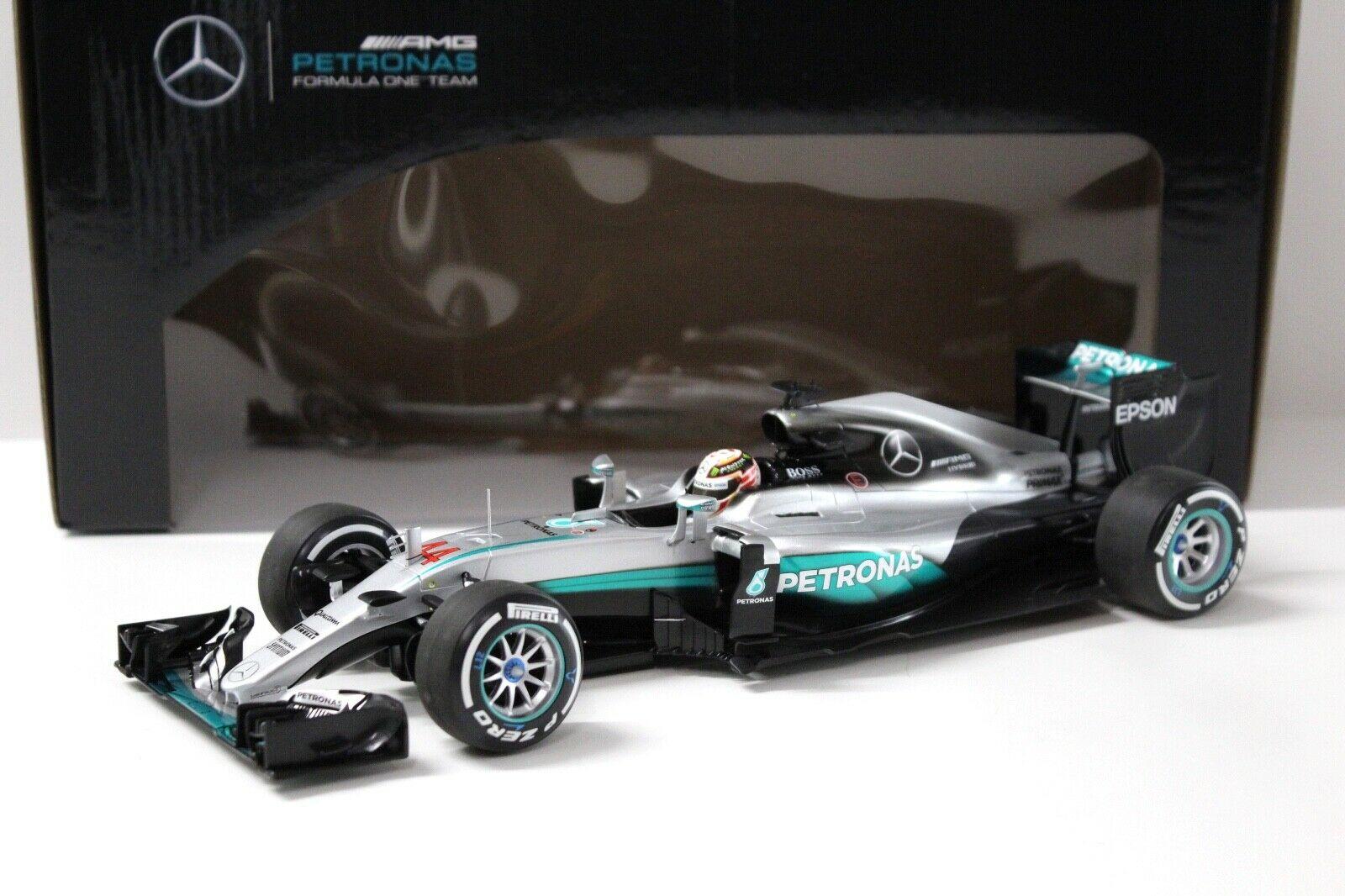ID 36525 orig 1.jpg 1:18 Minichamps Mercedes AMG Petronas F1 W07 EQ Australia Hamilton 2016