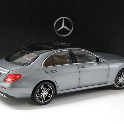 1:18 iScale Mercedes E-Klasse Limousine AMG Line grey DEALER VERSION