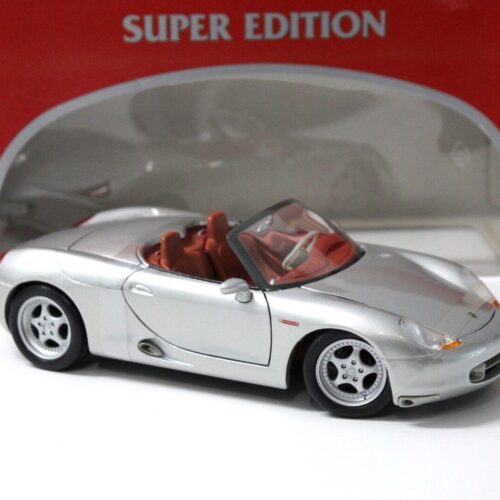 1:18 Maisto Porsche Boxster silver
