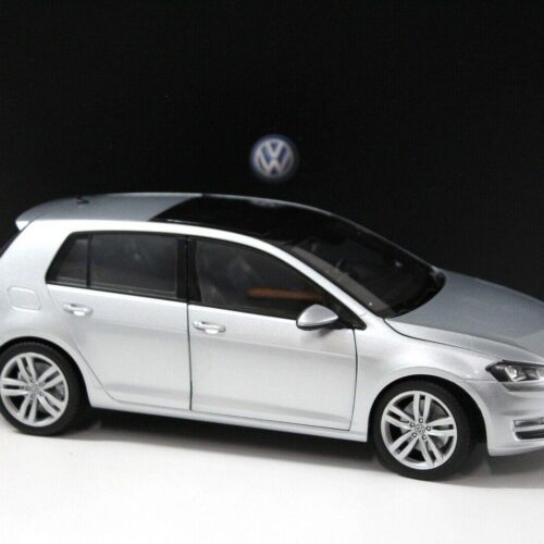 1:18 Norev VW Golf VII 7 silver DEALER VERSION