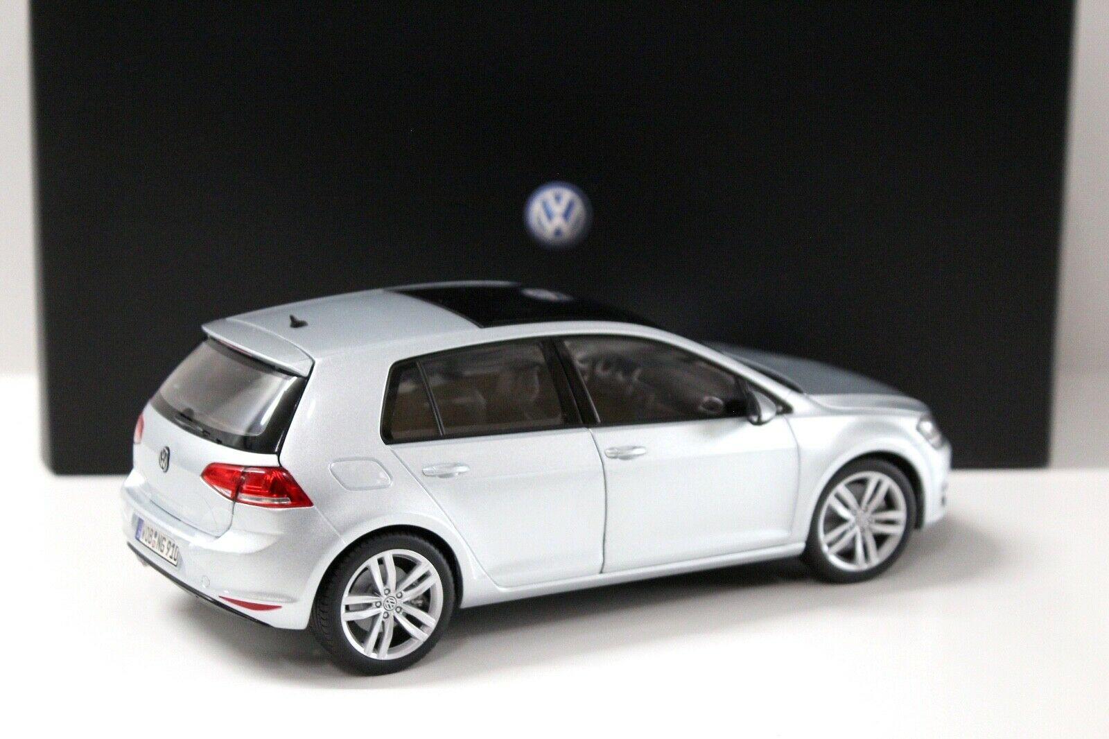 1:18 Norev VW Golf VII 7 silver DEALER VERSION